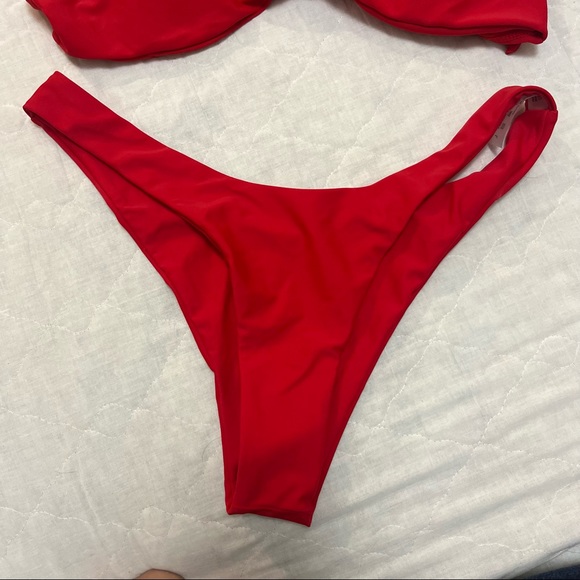 NWOT Red high waisted bikini size L - Picture 2 of 6